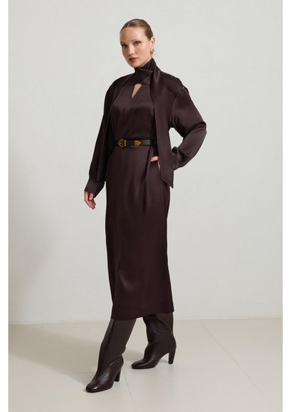 Çikolata Boyun Detaylı Belden Kemerli Elbise modelleri