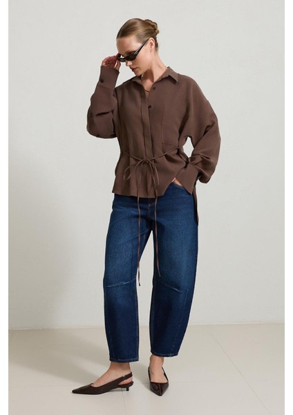 Kahve Belden Kuşak ve Cep Detaylı Gömlek