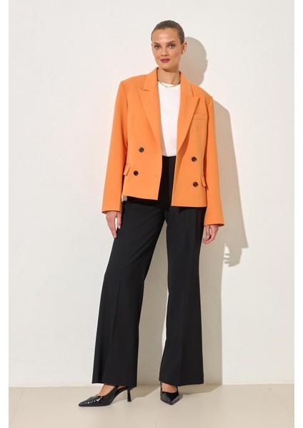 Şeftali Asimetrik Kapama Cep Detaylı Ceket fiyatları