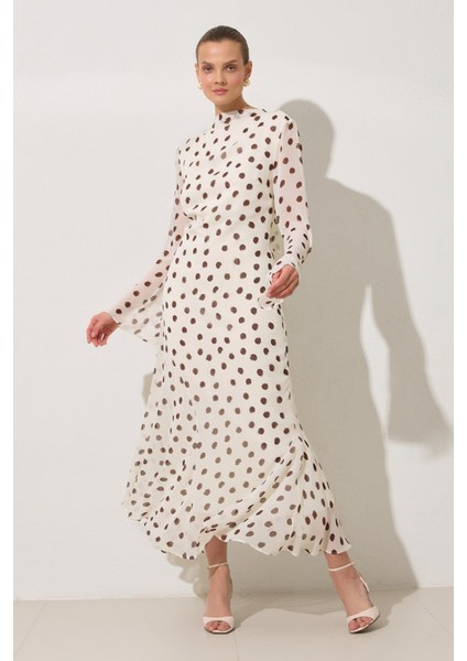 Ekru-Kahve Belden Oturtmalı Yaka ve Kol Detaylı Puantiyeli Elbise