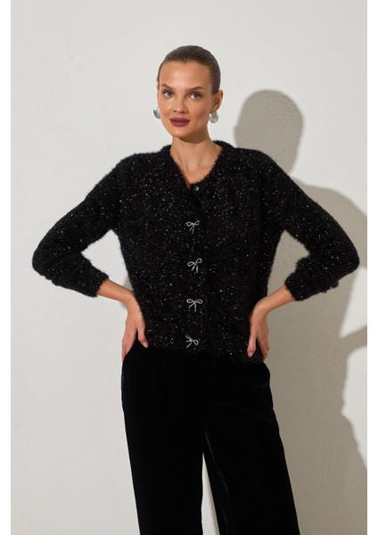 Siyah Düğme Detaylı Uzun Kollu Triko