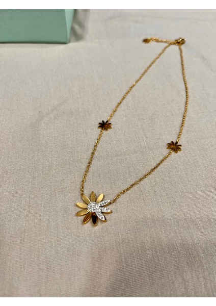 Papatya Model Işıltılı Taşlı Paslanmaz Zincirli Kolye fiyatları