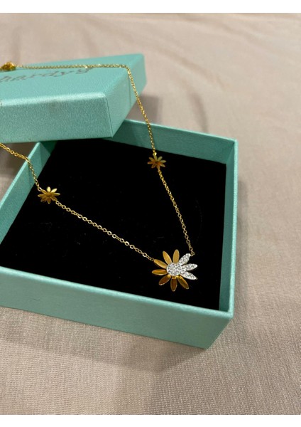 Papatya Model Işıltılı Taşlı Paslanmaz Zincirli Kolye modelleri