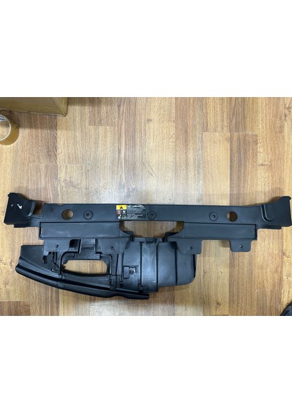 Chevrolet Cruze Panjur Üst Plastiği 969811000