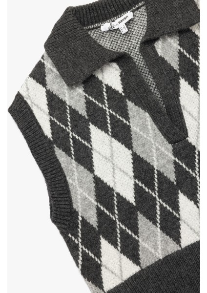 Kolsuz Baklava Desenli Jakarlı Polo Yaka Triko Süveter modelleri