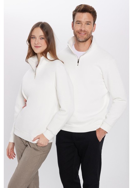 Unisex Relax Fit Rahat Kesim Pamuklu Içi Polarlı Yarım Fermuarlı Beyaz Dik Yaka Sweatshirt modelleri