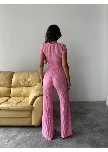 Kadın Yüksek Bel Esnek Bol Paça Pantolon ve Bisiklet Yaka Crop 2'li Takım TKM1000 fırsatları