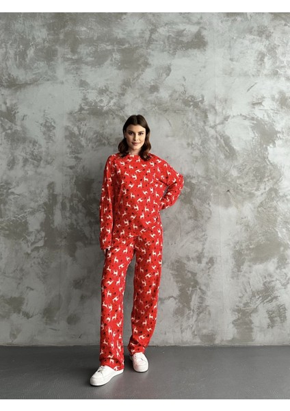 Kadın Geyik Desenli Kırmızı Yılbaşı Temalı Rahat Kalıp Pamuklu Uzun Kollu Pijama Takımı HN1000 fiyatları