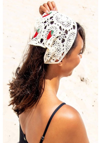 Örgü Bohem Çilekli Üçgen Bandana modelleri