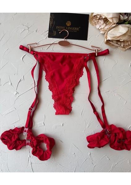 Passione Kırmızı Fırfır Bacak Aksesuarlı Jartiyerli Arkası Dekolteli Fantasy Tanga modelleri