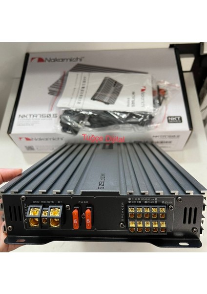 Yüksek Performanslı 5 Kanal Profesyonel Amfi, Güç ve Ses Kalitesi modelleri