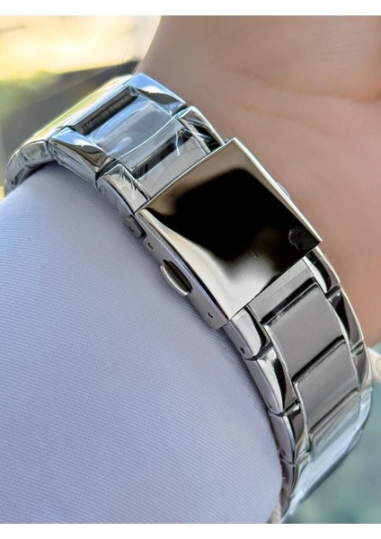 Erkek Fonksiyonları Aktif Gümüş Lacivert Renk Metal Kordon Kol Saati modelleri