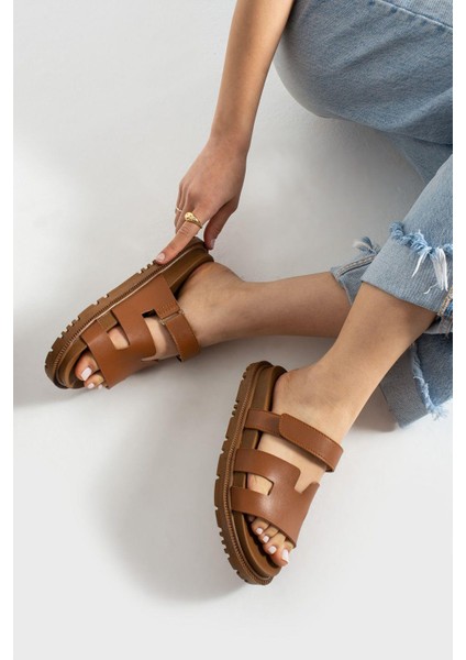 Kahverengi Cırtlı Anatomik Rahat Taban Kadın Terlik