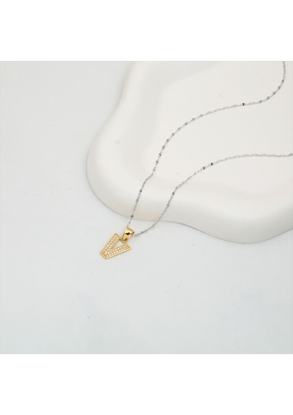 V Harfi 14 Ayar Altın Kolye Ucu modelleri