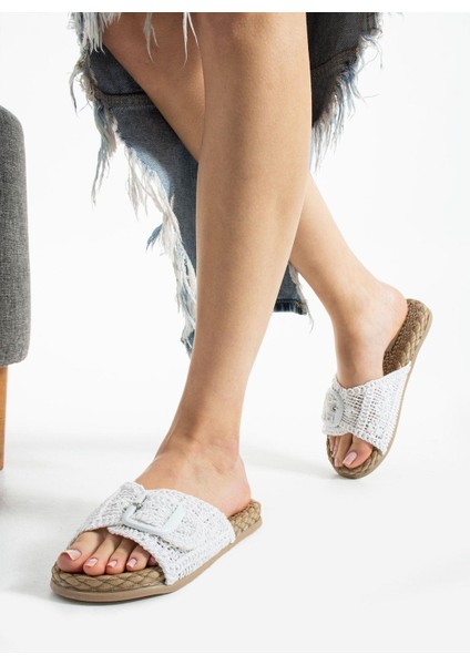 Beyaz Örgü Tokalı Kadın Terlik Kaymaz Taban Plaj ve Havuz Kullanımı İçin modelleri