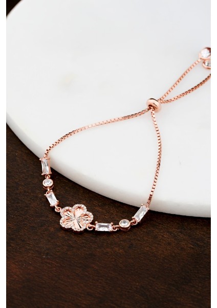 Rose Renk Çiçek Motifli Zirkon Taşlı Gümüş Bayan Bileklik