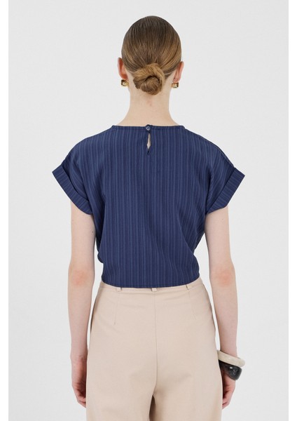 Laci Ön Bağlama Detaylı Bluz 8071A indirimleri