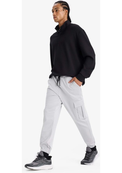 Fit Sporcu Jogger Eşofman Altı Standart Fit Üç Cepli Beli Bağcıklı Lastikli Paça D3741AX24WN