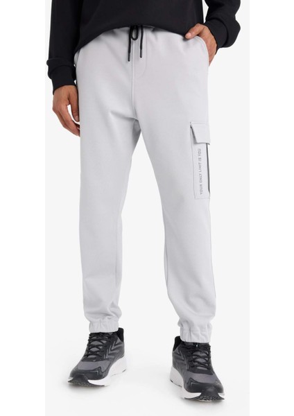 Fit Sporcu Jogger Eşofman Altı Standart Fit Üç Cepli Beli Bağcıklı Lastikli Paça D3741AX24WN