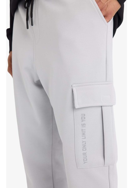 Fit Sporcu Jogger Eşofman Altı Standart Fit Üç Cepli Beli Bağcıklı Lastikli Paça D3741AX24WN
