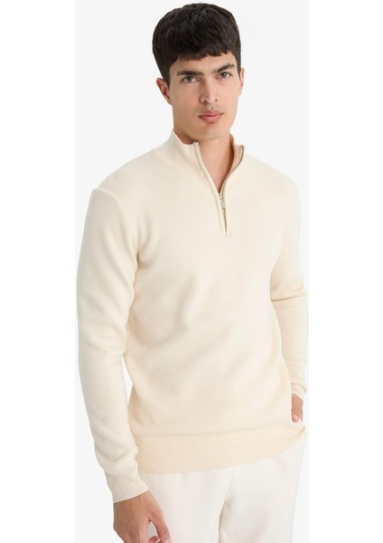 Standart Fit Normal Kesim Dik Yaka Yarım Fermuarlı Basic Düz Triko Kazak A5184AX25AU