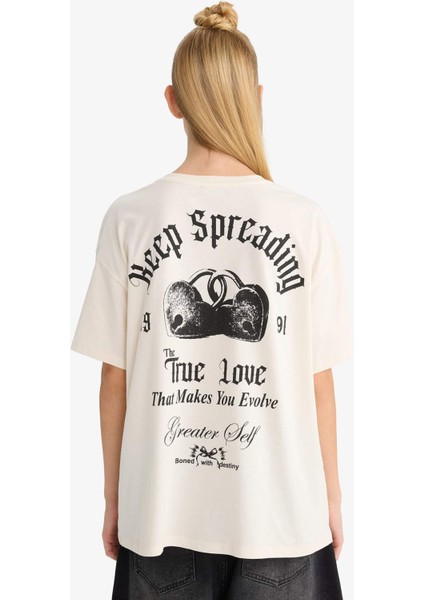 Coool Oversize Geniş Kalıp Bisiklet Yaka Sırt Baskılı Kısa Kollu Tişört F8749AX25AU