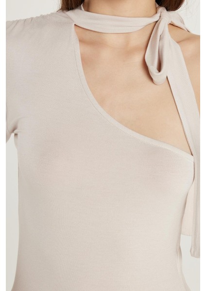 Kadın Standart Fit Fitilli Tek Kol Asimetrik Yaka Taş Renk Bluz fiyatları