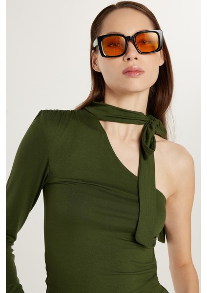 Kadın Standart Fit Fitilli Tek Kol Asimetrik Yaka Yeşil Bluz