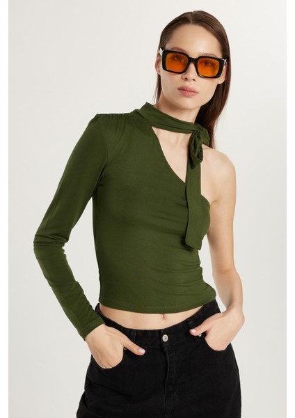 Kadın Standart Fit Fitilli Tek Kol Asimetrik Yaka Yeşil Bluz fırsatları
