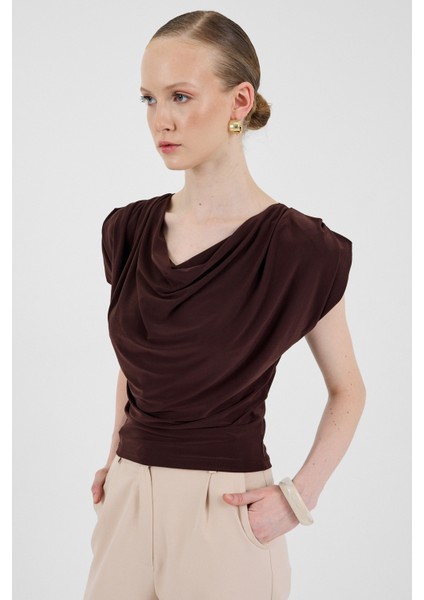 Acı Kahve Vatkalı Degaje Yaka Bluz 2509 fırsatları