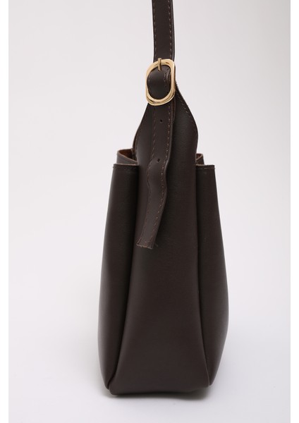 Kahve Rengi SHK158 Suni Deri Tek Bölmeli Askılı Çıtçıtlı Çapraz Kol ve Omuz Çantası fırsatları