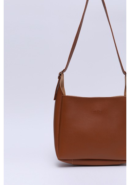 Taba SHK158 Suni Deri Tek Bölmeli Askılı Çıtçıtlı Çapraz Kol ve Omuz Çantası indirimleri