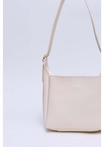 Krem SHK158 Suni Deri Tek Bölmeli Askılı Çıtçıtlı Çapraz Kol ve Omuz Çantası indirimleri