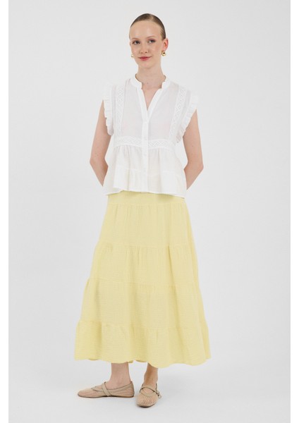 Beyaz Fırfır Kollu Dantel Detaylı %100 Pamuk Müslin Bluz 8039A modelleri