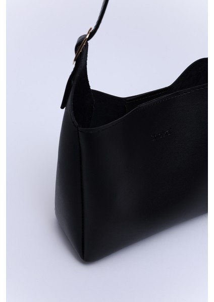 Siyah SHK158 Suni Deri Tek Bölmeli Askılı Çıtçıtlı Çapraz Kol ve Omuz Çantası