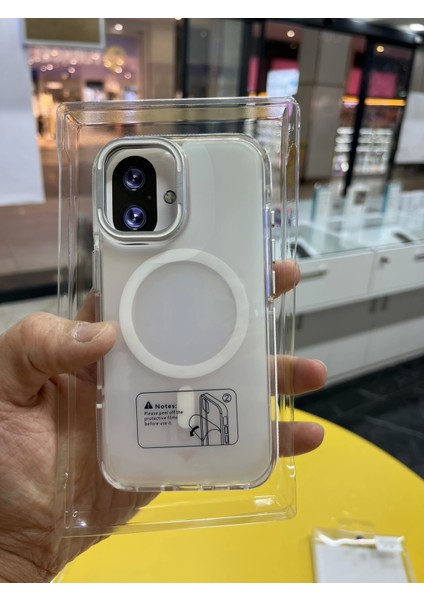 Iphone 16 Hologramlı Kamera Kısmı Açılabilir Standlı Premium Kapak