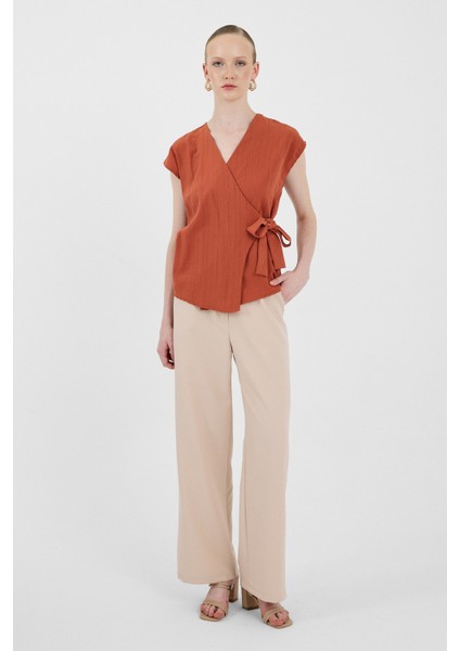 Kiremit Kruvaze Yaka Bağlama Detaylı Bluz 8025A modelleri