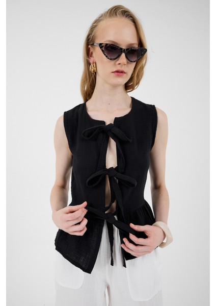 Siyah %100 Pamuk Müslin Fırfır ve Bağlama Detaylı Bluz 4827A