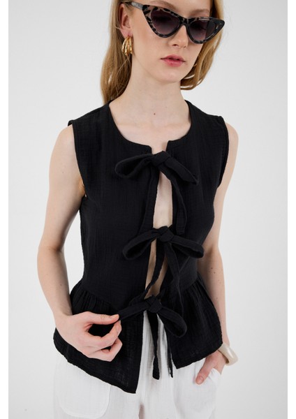 Siyah %100 Pamuk Müslin Fırfır ve Bağlama Detaylı Bluz 4827A fiyatları