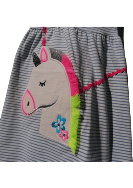 Kız Çocuk Unicorn Baskılı Çizgili Beyaz Mavi Elbise – Yumuşak ve Rahat Pamuklu Kumaş