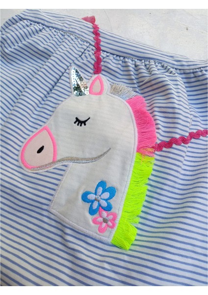 Kız Çocuk Unicorn Baskılı Çizgili Beyaz Mavi Elbise – Yumuşak ve Rahat Pamuklu Kumaş