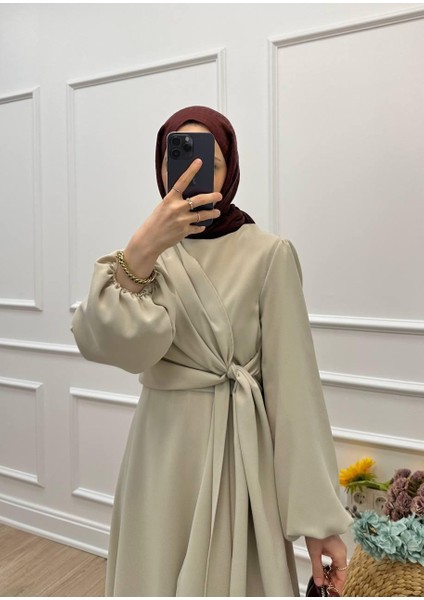 Hülya Balon Kol- Yandan Bağlama Detaylı Krep Kumaş Elbise