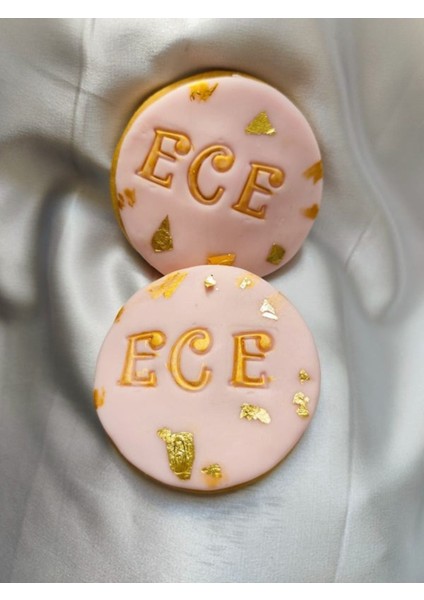 Kişiye Özel Gold Detaylı 20'li Kız Butik Kurabiye,baby Shower & Doğum Günü Hediyelik Kurabiye fırsatları