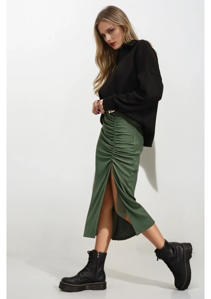 Kadın Zümrüt Yeşili Yırtmaçlı Uzun Etek HZL22S-BD118801 fırsatları