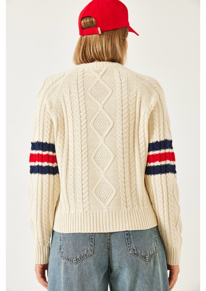 Kadın V Yaka Desenli Triko Kazak modelleri