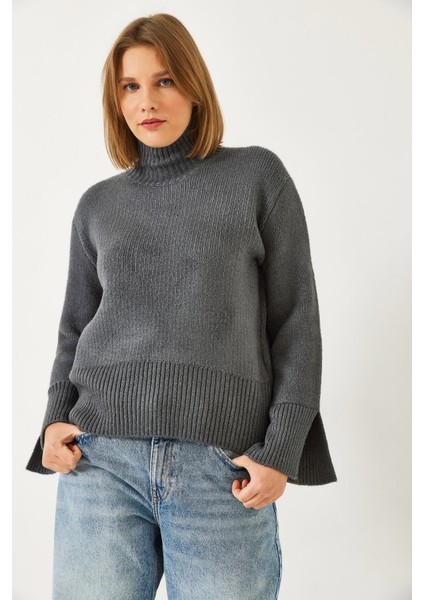 Kadın Kolları Yırtmaçlı Triko Kazak fiyatları