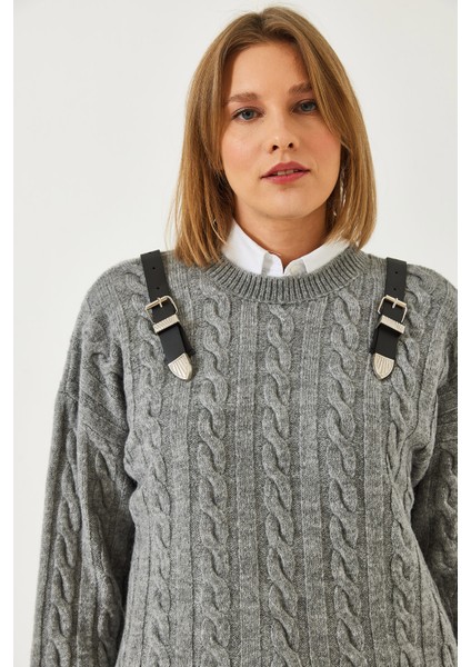 Kadın Omuzdan Kemerli Triko Kazak modelleri