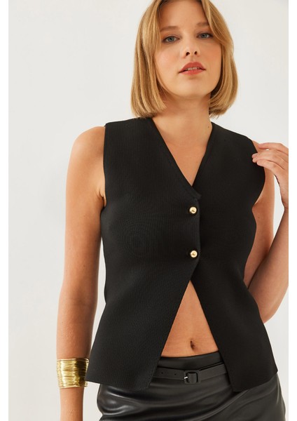 Kadın Iki Düğmeli Triko Yelek