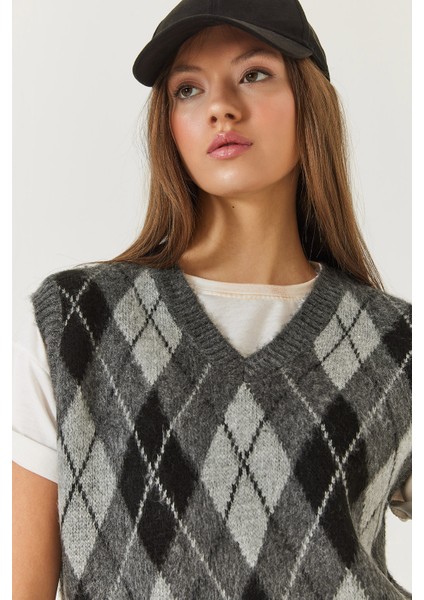 Kadın Şardonlu Baklava Desenli Triko Süveter fırsatları