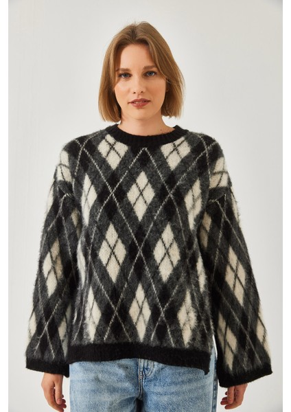 Kadın Şardonlu Baklavalı Yırtmaçlı Triko Kazak modelleri